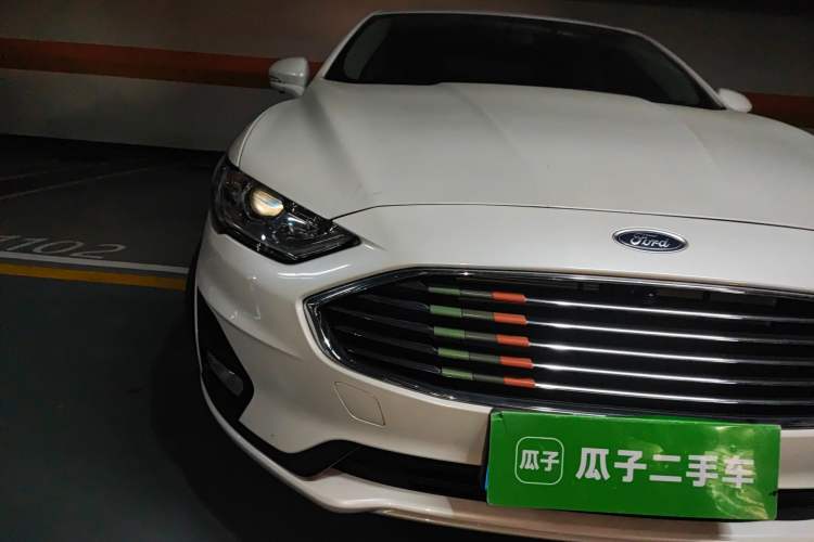 Used Ford Mondeo 2018 EcoBoost 180 Smart Control Fashion Model China V Standard Right Front Headlight