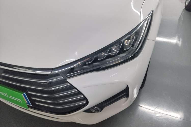 Used BYD Song MAX 2018 1.5T Automatic Smart Connect Luxury 6-Seater
