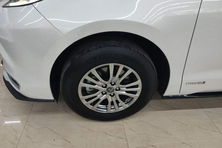 Used Toyota SIENNA 2021 2.5L Hybrid Premium Edition
