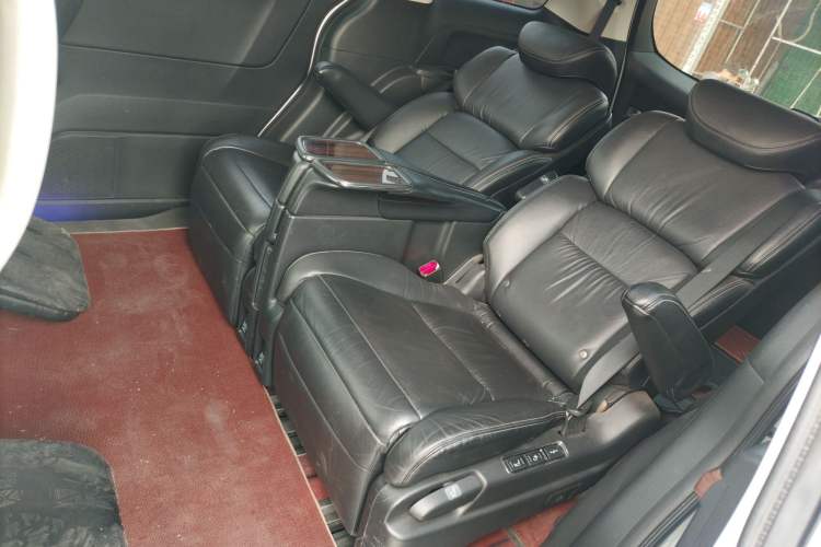 Used Honda Elysion 2016 2.4L Luxury Edition
