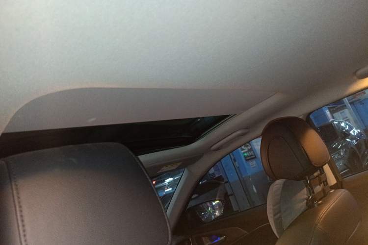 Used Hyundai Lafesta 2019 280TGDi Smart Speed Version China VI Standard Headliner