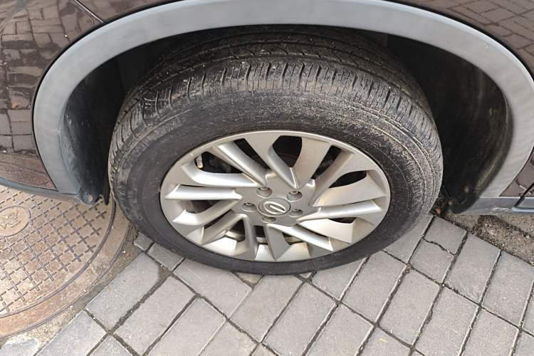 Used GAC Trumpchi GS4 2016 235T Manual Comfort Edition Left Front Wheel Hub