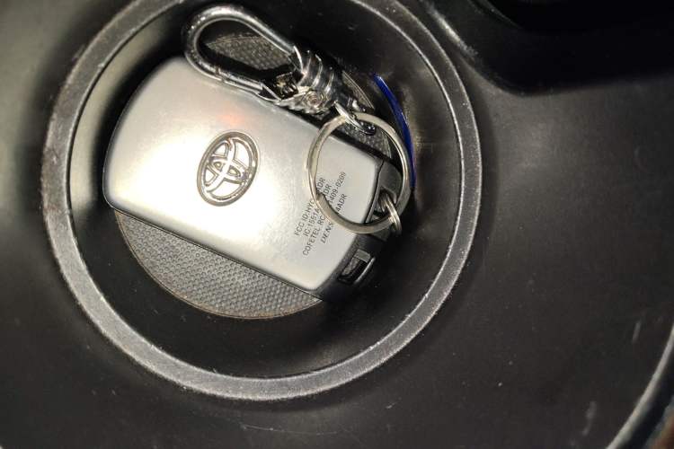 Used Toyota Sienna 2016 3.5L Two-Wheel Drive 7-Seater Parallel Import
