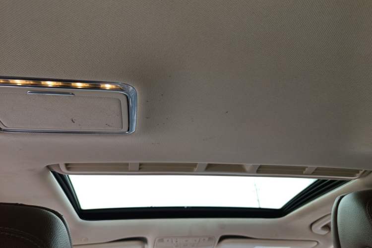 Used Mercedes-Benz E-Class 2016 E 300 L Stylish Model Headliner