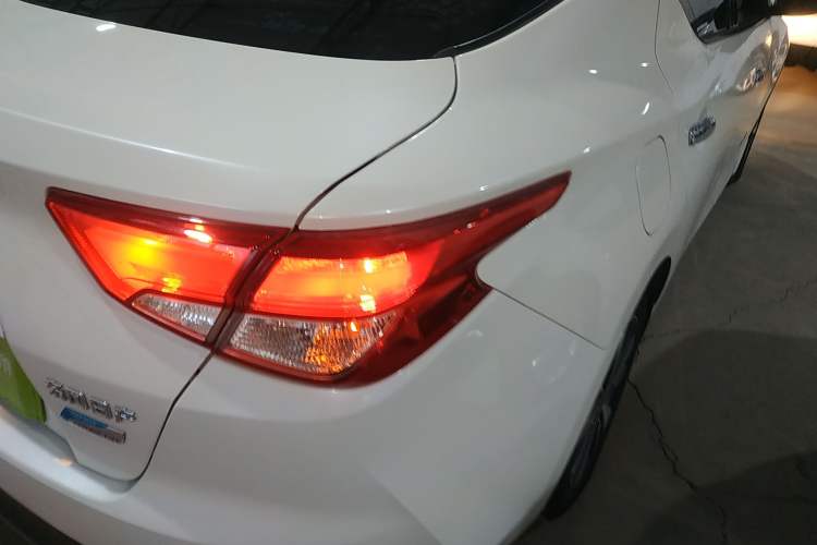 Used Nissan Lannia 2019 1.6L CVT Cool Edition China VI Exterior 3