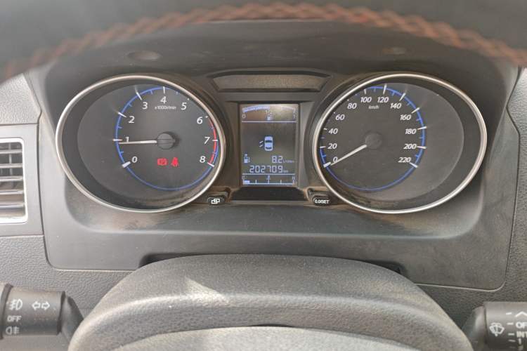 Used FORTHING Joyear X5 2015 1.6L Manual Luxury Model
