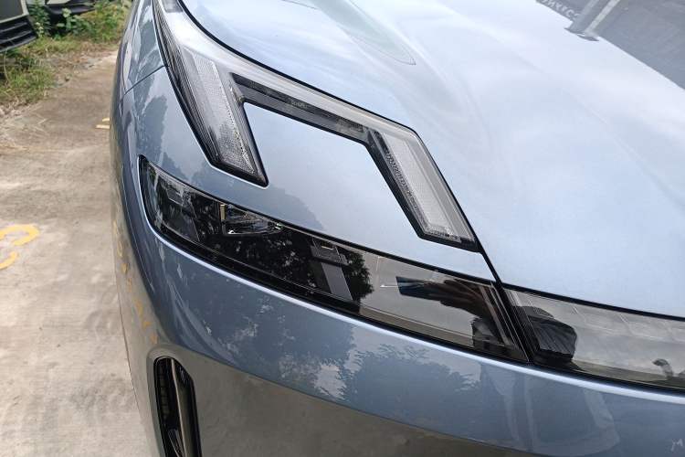 Used Lynk & Co 08 EM-P 2025 245km Ultra-Long Range Halo
