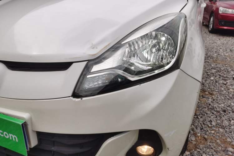 Used CHANGAN Benni 2015 1.4L IMT Sunroof Version China IV Standard
