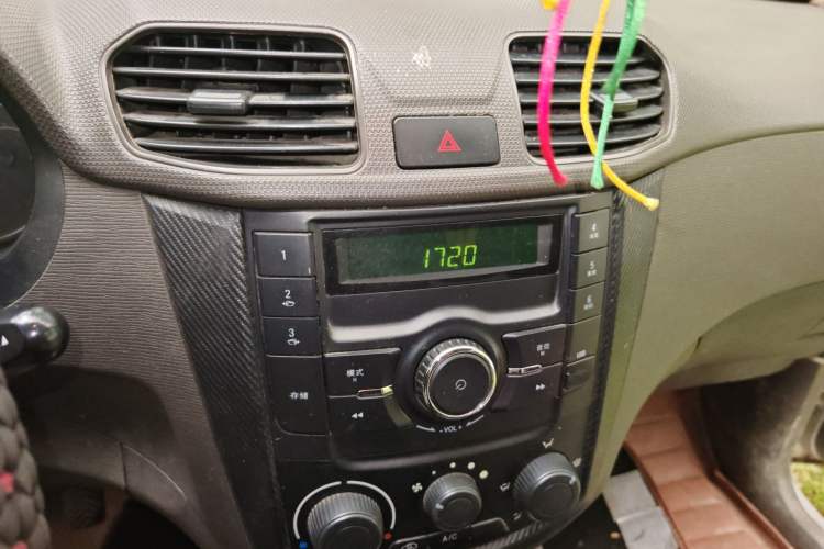 Used Wuling Hongguang 2014 1.5L Standard Version