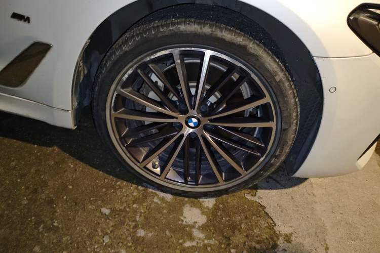 Used BMW 5 Series 2022 Restyled 530Li Leading Edition M Sport Package