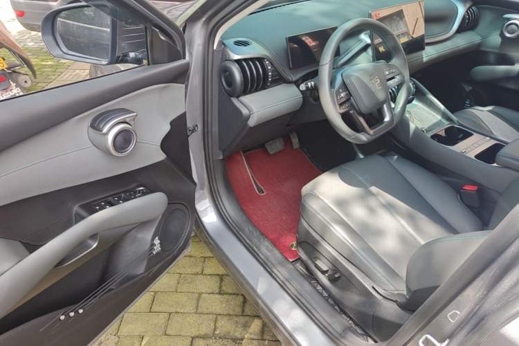 Used BYD Yuan PLUS 2025 Intelligent Driving Version 510 km Leading Edition
