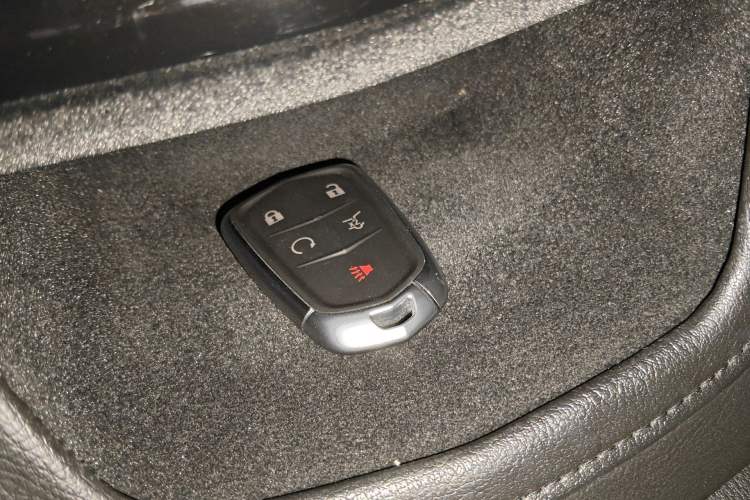 Used Cadillac XT5 2016 28T Four-Wheel Drive Luxury Model Vehicle Key