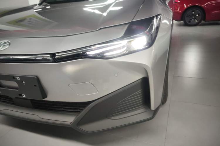 Used Toyota bZ3 2024 517 km Elite PRO