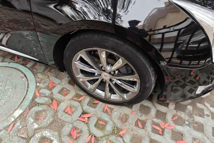 Used Cadillac XTS 2013 36S Platinum Edition
