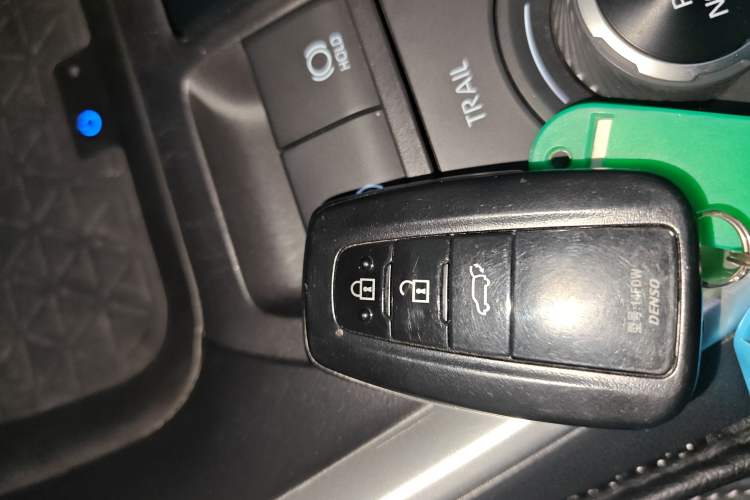 Used Toyota Wildlander 2023 Dual-Motor 2.5L E-CVT Four-Wheel Drive Prestige Edition
