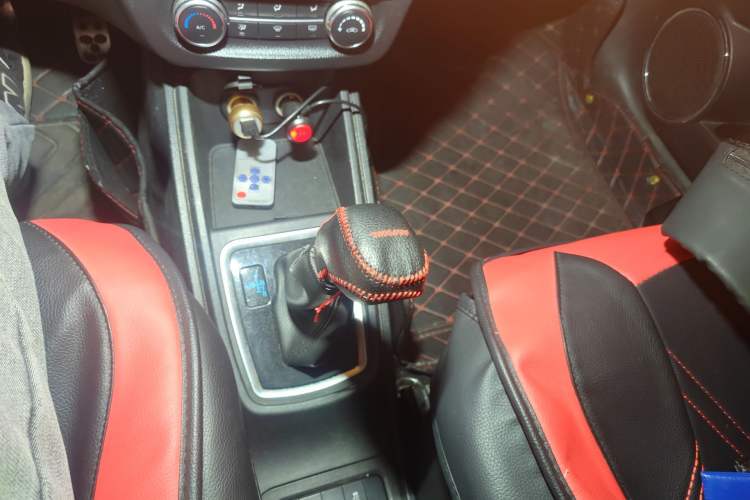 Used Haval H1 2015 1.5L AMT Luxury Model
