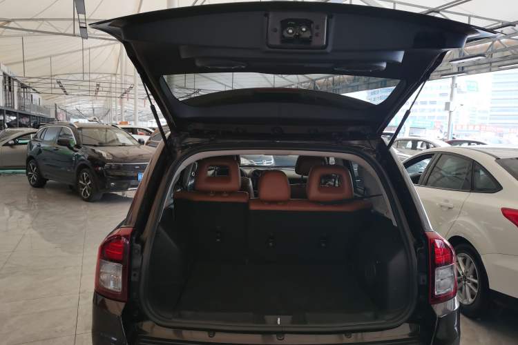 Used Jeep Compass 2014 2.4L four-wheel drive luxury version
