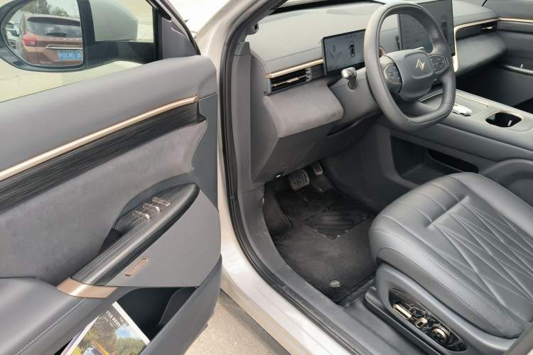 Used Dongfeng eπ eπ008 2025 210 Ultra LikeYi Edition 5-Seater
