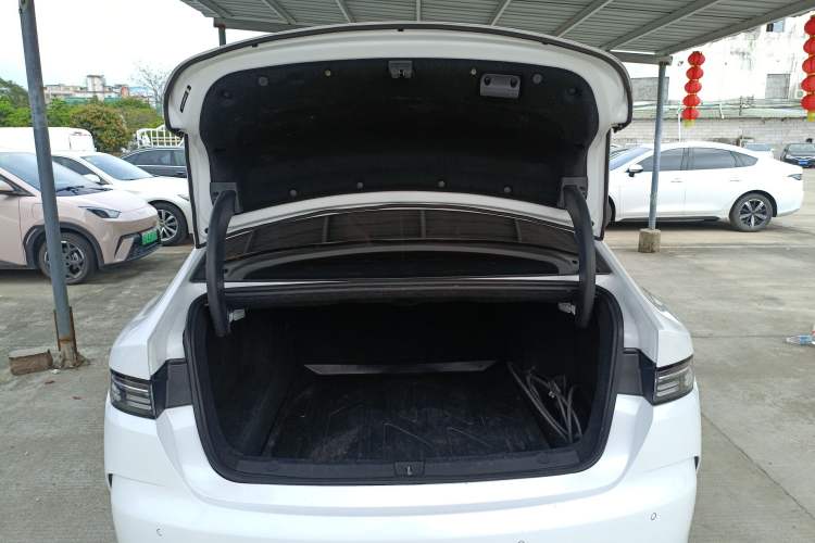 Used BYD Destroyer 05 2024 HONOR Edition DM-i 55KM Luxury Model Trunk