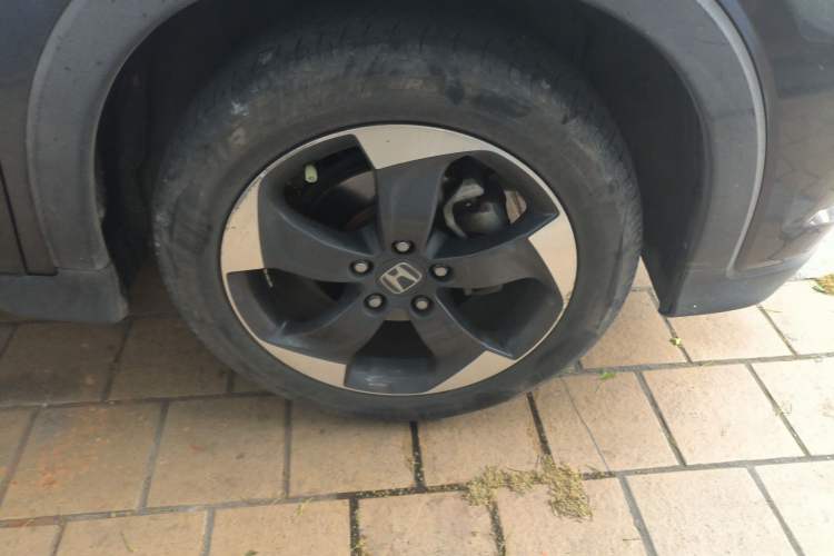 Used Honda Vezel 2017 1.8L CVT Front-Wheel Drive Pioneer Edition Right Front Wheel Hub