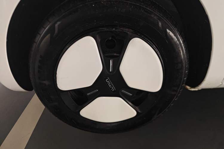 Used CHANGAN NEVO Lumin 2022 210km Sweet Edition Left Front Wheel Hub