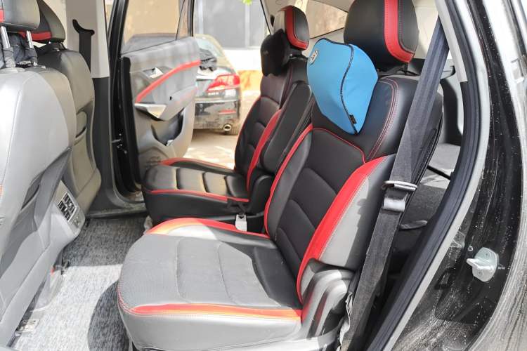 Used SOL X8 2021 300T DCT Panoramic Luxury Edition 6 Seats Left Rear Seat