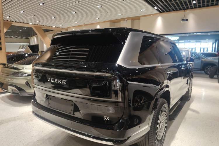 Used Zeekr 9X 2025 Max Edition Rear Right 45 Deg