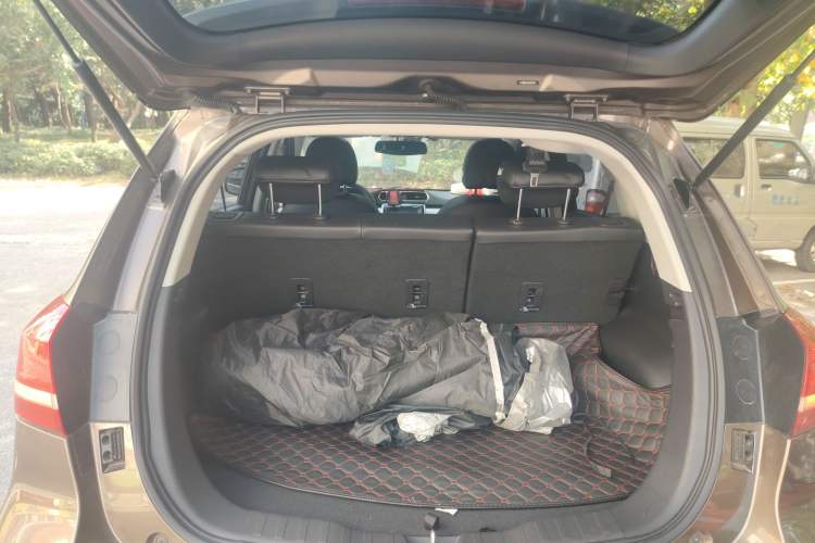 Used Haval H2 2017 Red-Label 1.5T Manual Two-Wheel-Drive Elite Model