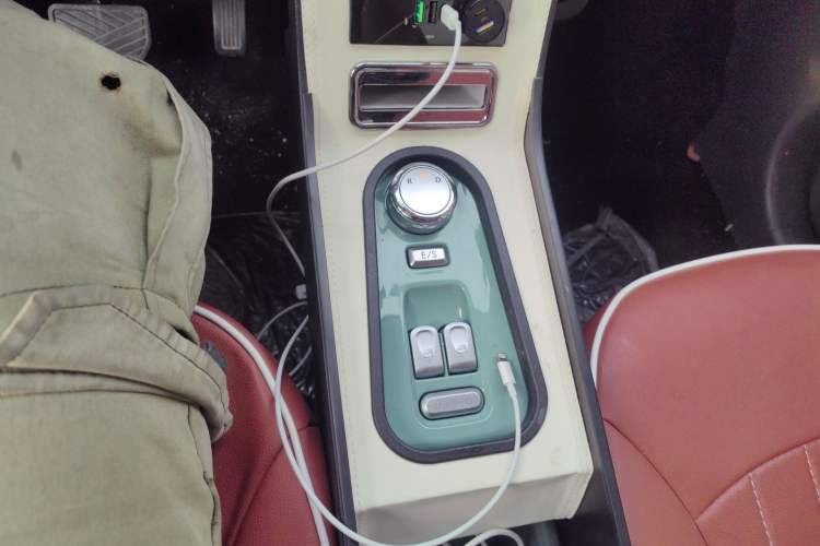 Used CHANGAN NEVO Lumin 2023 205km Xiangqin Version Gear Lever