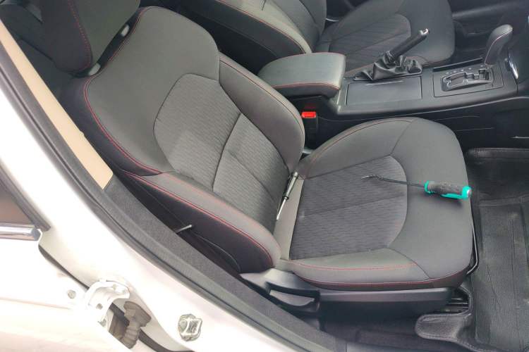 Used Bestune B70 2018 2.0L Automatic Connected Smart Edition Right Front Seat