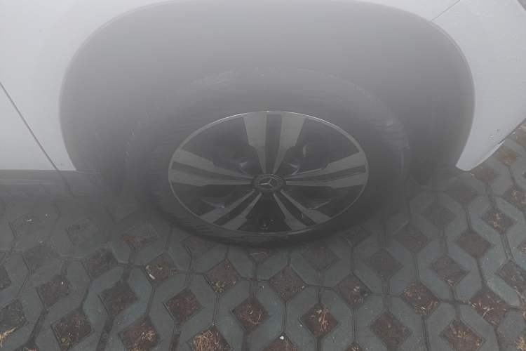 Used Mercedes-Benz GLA 2022 GLA 200 Right Front Wheel Hub