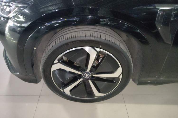 Used BYD Song L EV 2025 Intelligent Driving Version 662 km LiDAR Excellence Edition