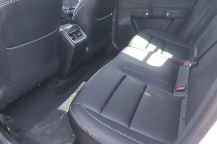 Used BAIC Off-Road BJ30 2024 1.5T Light Wilderness Pro Edition Left Rear Seat