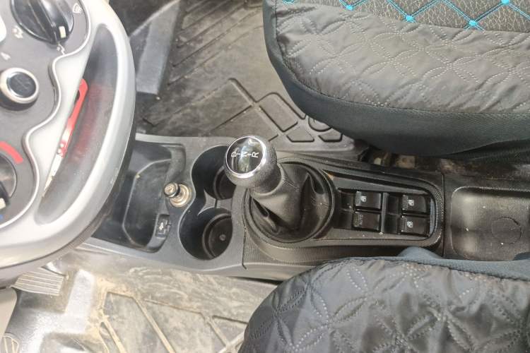 Used JMEV E200L 2020 E200L Comfort Model (302 KM)