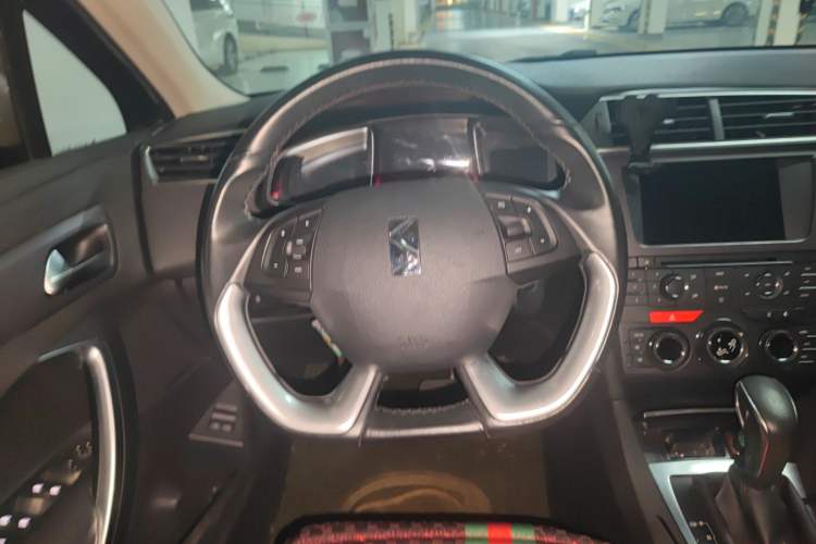 Used DS 5LS 2015 1.6T Elegant Edition THP160