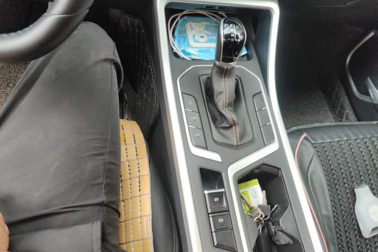 Used Geely Auto Vision X6 2020 1.4T CVT Luxury Edition