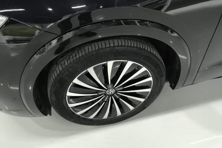 Used Volkswagen Viloran 2020 380TSI Flagship Edition Left Front Wheel Hub