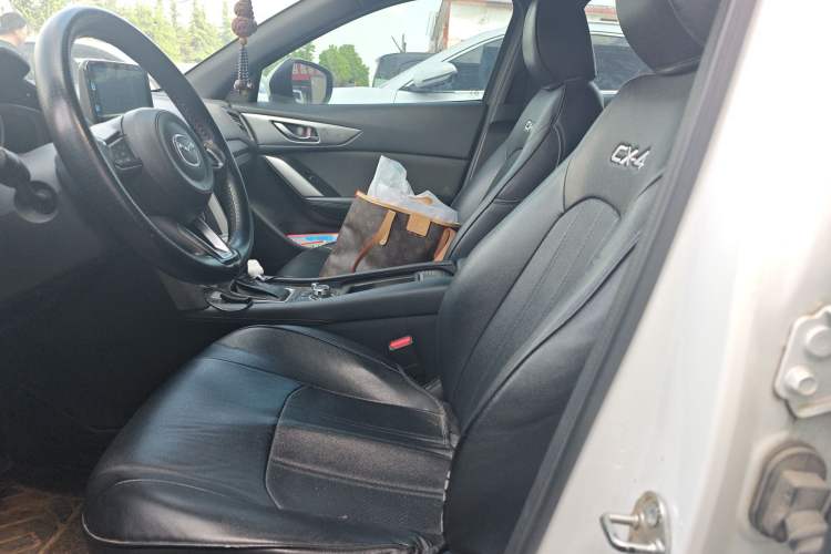 Used Mazda CX-4 2018 2.0L Automatic Two-Wheel Drive Blue Sky Dynamic Version China VI Standard Left Front Seat