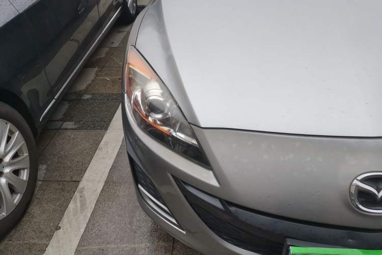 Used Mazda 3 2010 Hatchback 1.6 Automatic Luxury Model