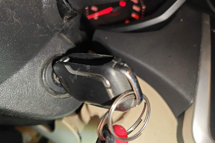 Used Chery Fengyun 2 2013 Hatchback 1.5L Manual Ruiyi Edition