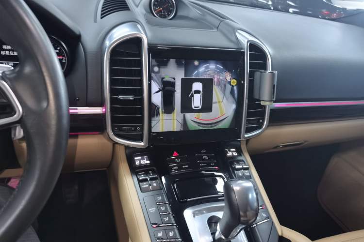 Used Porsche Cayenne 2015 3.6L automatic transmission U.S. specification Audio And AC Panel