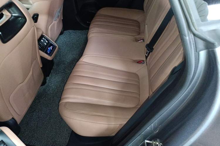 Used BYD Song L EV 2025 662 km Advanced Intelligent Driving Version Left Rear Seat