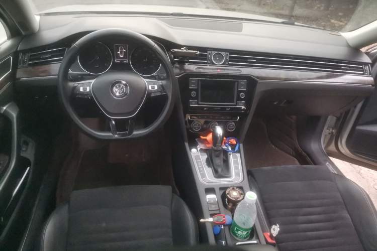 Used Volkswagen Magotan 2018 330TSI DSG Luxury Model
