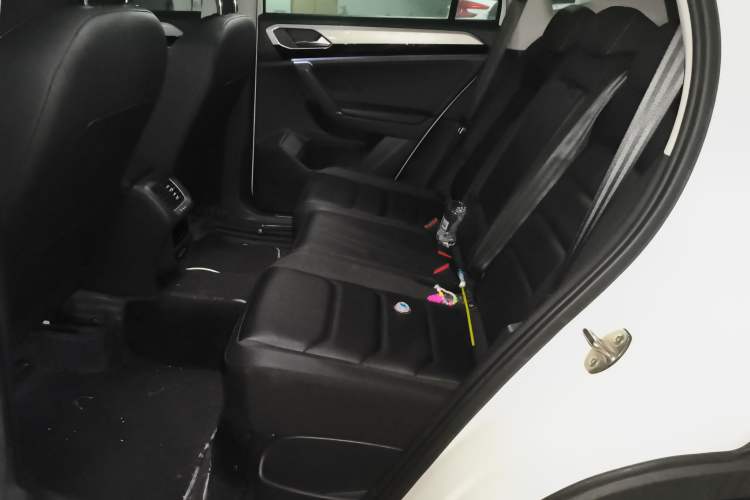 Used Volkswagen Tayron 2021 280TSI Two-Wheel Drive Luxury Smart Connectivity Version Left Rear Seat