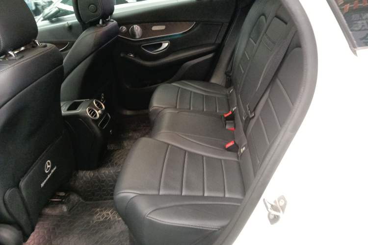 Used Mercedes-Benz GLC 2020 Facelift GLC 260 L 4MATIC Luxury Edition Left Rear Seat