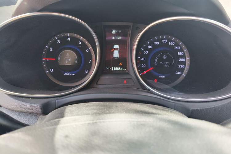 Used Hyundai Santa Fe 2015 2.0T Automatic All-Wheel Drive Smart Version 5 Seats