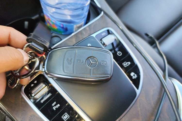 Used Mercedes-Benz GLC 2022 GLC 300 L 4MATIC Dynamic Edition Prestige Model Vehicle Key