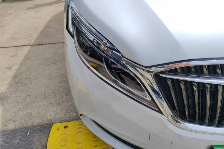 Used Buick GL8 2018 ES 28T Luxury Model China VI Standard Right Front Headlight