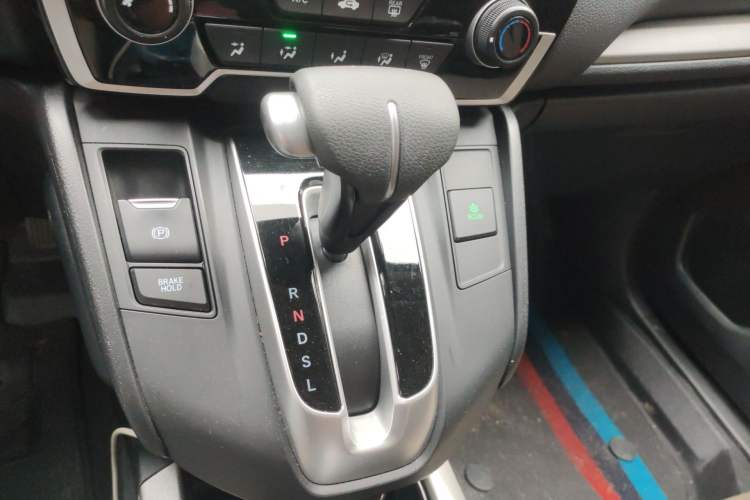 Used Honda CR-V 2019 Brilliant Edition 240TURBO CVT 2WD Comfort Version China VI Emission Standard Gear Lever