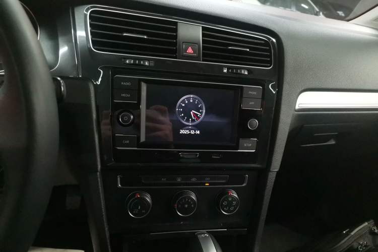 Used Volkswagen Golf 2018 230TSI Automatic Comfort Model
